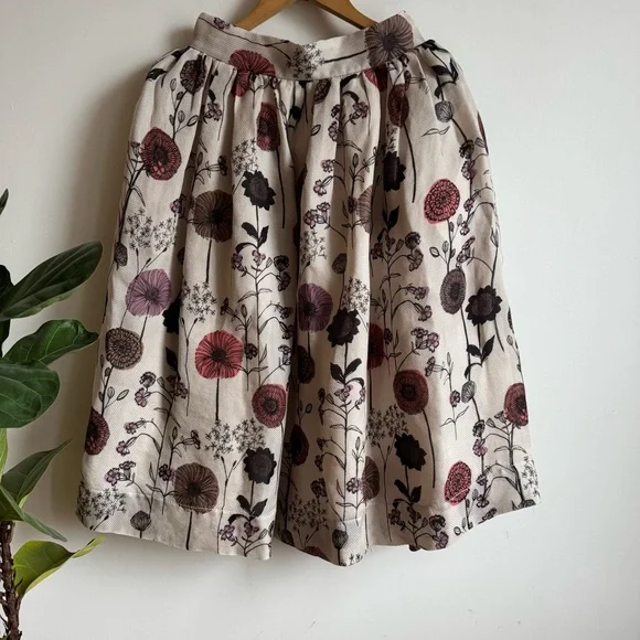 Jill Stuart Floral Print Cream Skirt Size 6 Silk - Picture 2 of 9